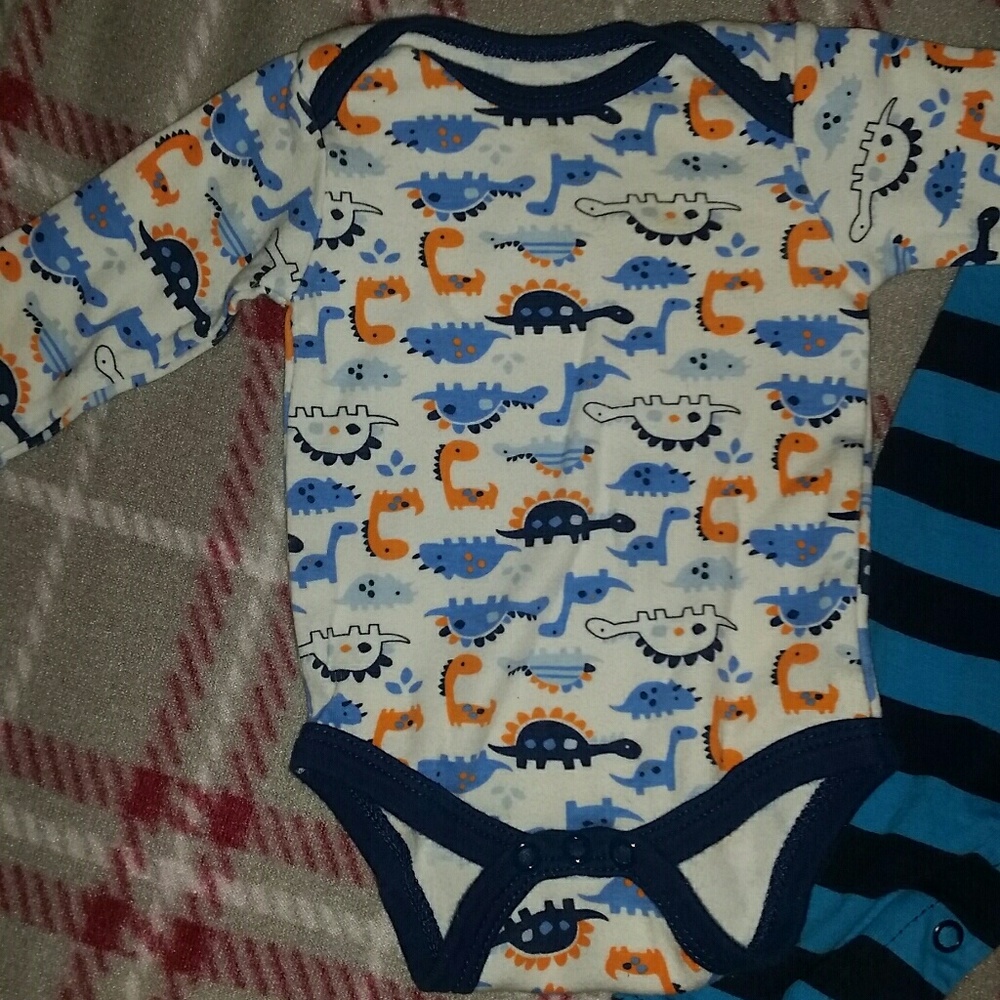 0/3 bundle - Picture 3 of 4